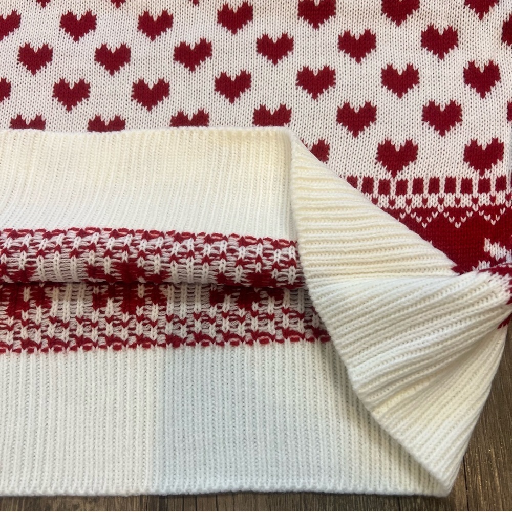 NWOT Christmas Holiday Ugly Sweater Raindeer Knit Cardigan White Red Cold Snow M - Picture 11 of 13